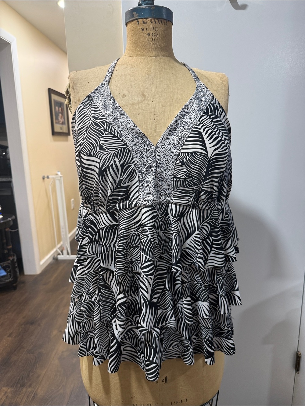Catalina Black and White Women's Swim Bikini Top